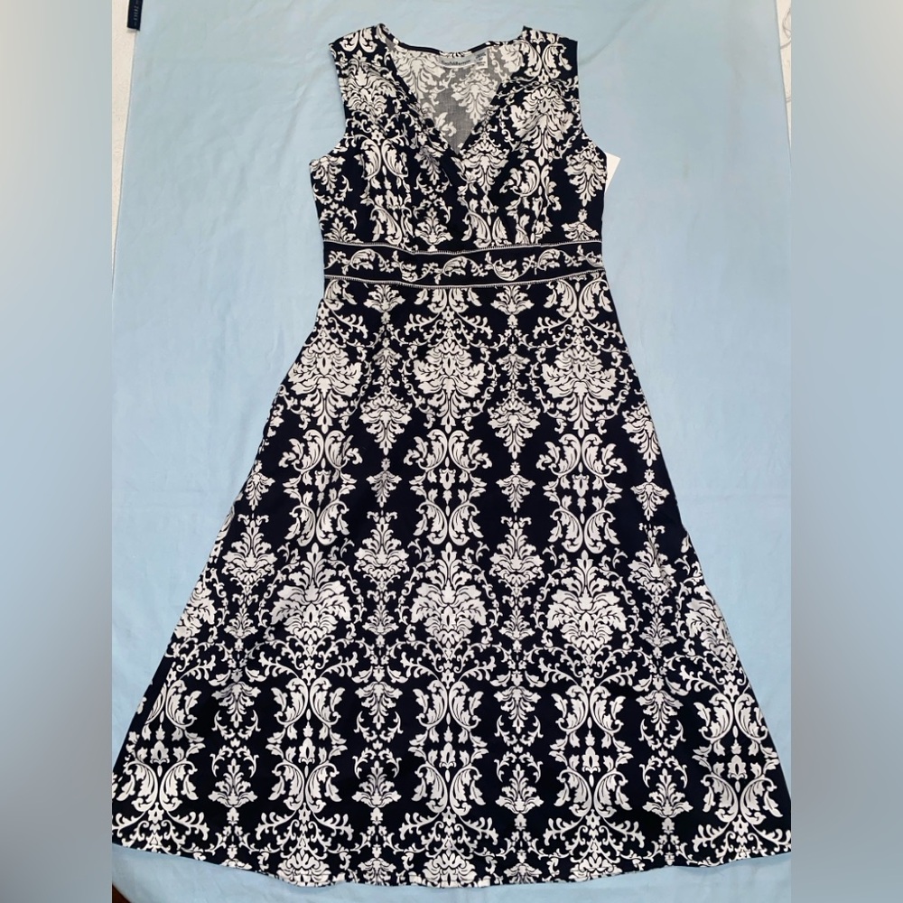 Croft & Barrow Black and White Floral Midi Dress